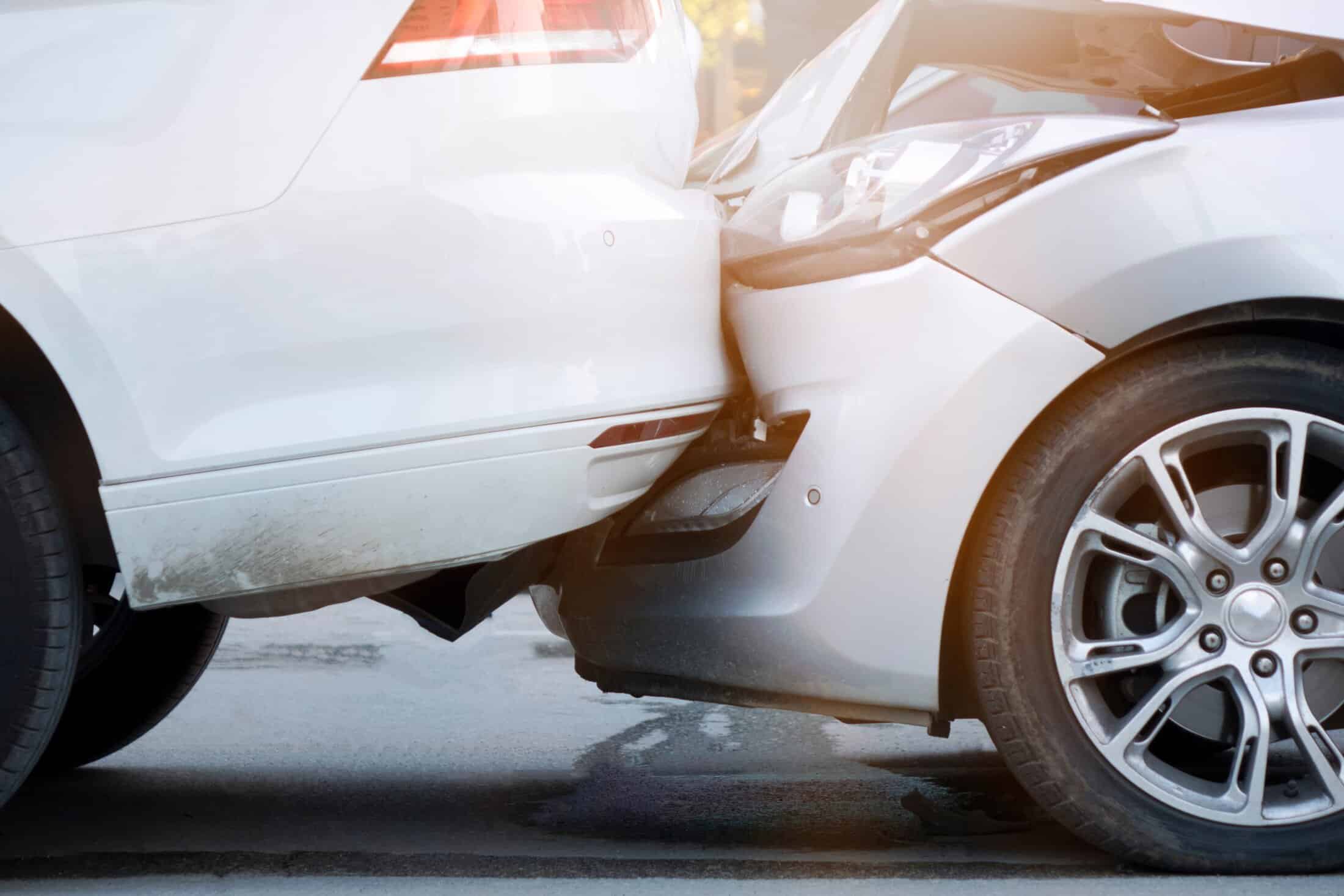 Two vehicles car crash